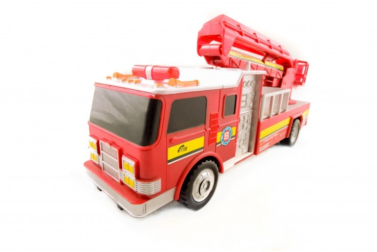 Радиоуправляемая пожарная машина с подъемной стрелой BAO NIU - R246